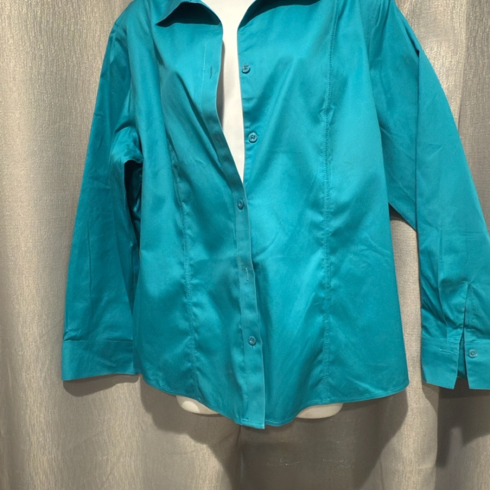 Teal Women's Button-Up Shirt